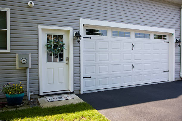24/7 Emergency Garage Door Panel Replacement experts in Chase City, VA